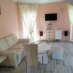 Dw Fantazja Nocleg ze śniadaniem