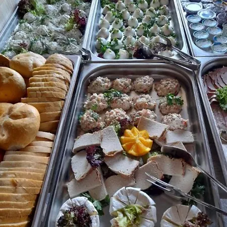 Bed & Breakfast Dw Fantazja Kolobrzeg