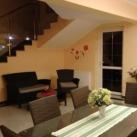 Dw Fantazja Bed & Breakfast 2*